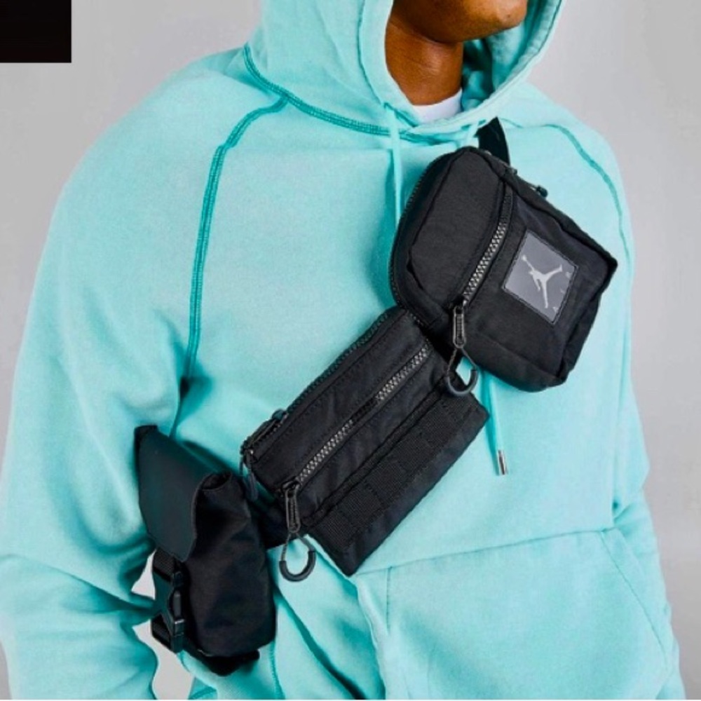 Jordan Triple Pocket Black Utility Bag